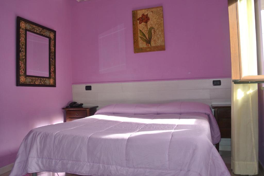Hotel Casafort Pozzuoli Oda fotoğraf